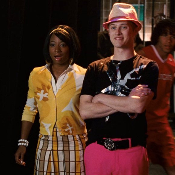 Marc by Marc Jacobs Pleated Skirt ASO Taylor in High School Musical 3 - Picture 8 of 11